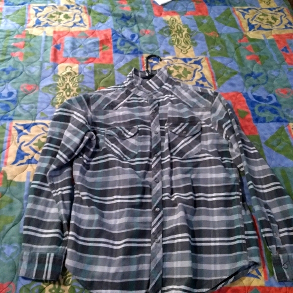 Long sleeve button up - Picture 1 of 3